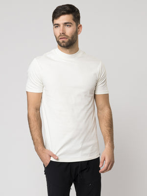 טי שירט עם צווארון High neck
