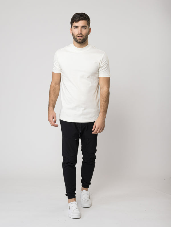 טי שירט עם צווארון High neck