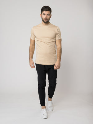 טי שירט עם צווארון High neck