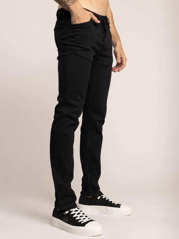 ג'ינס גזרת SLIM