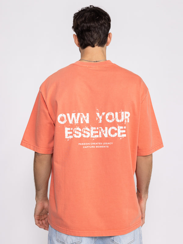 טי אוברסייז לגבר OWN YOUR ESSENCE