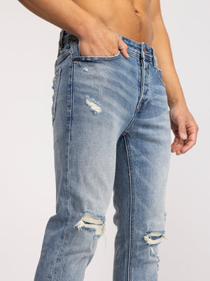 מכנסי ג''ינס לגבר בגזרת SUPER SKINNY