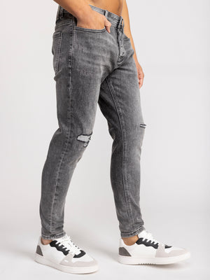 מכנסי ג''ינס לגבר בגזרת SUPER SKINNY