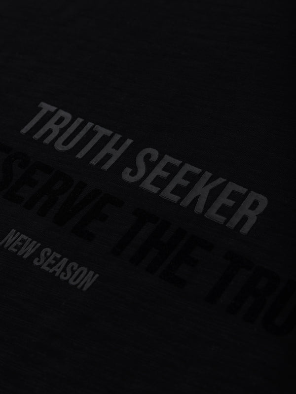 טישרט אובר סייז truth seeker