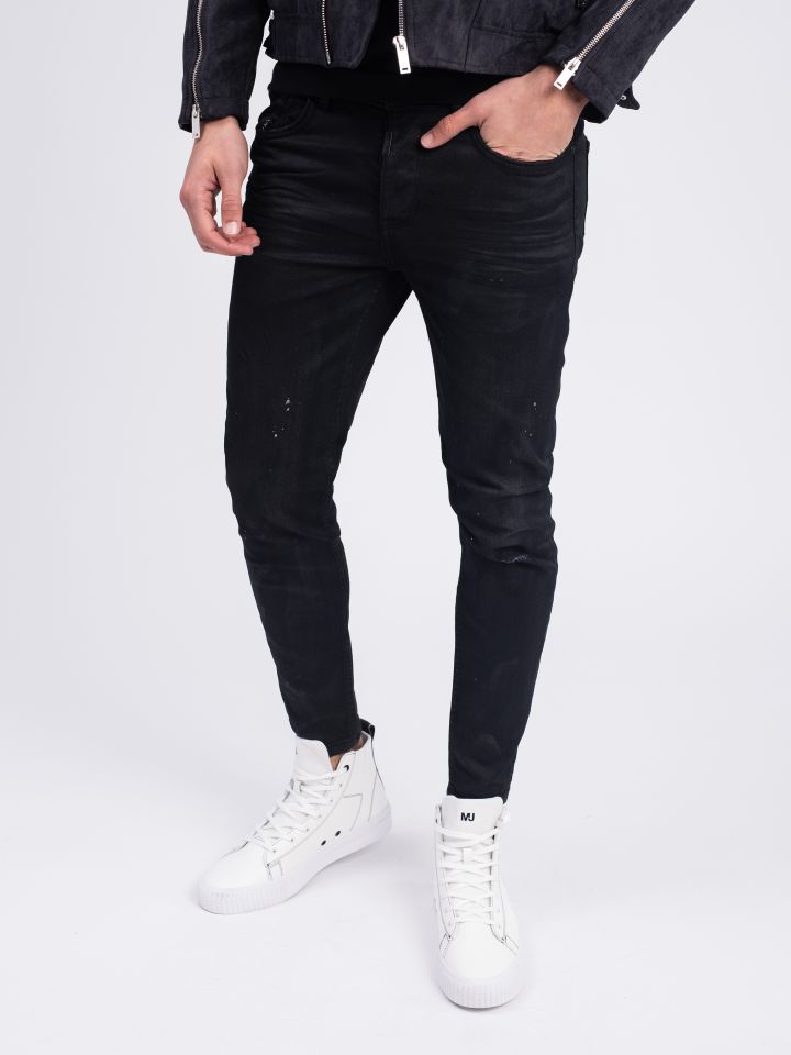 ג’ינס סקיני במראה מבריק