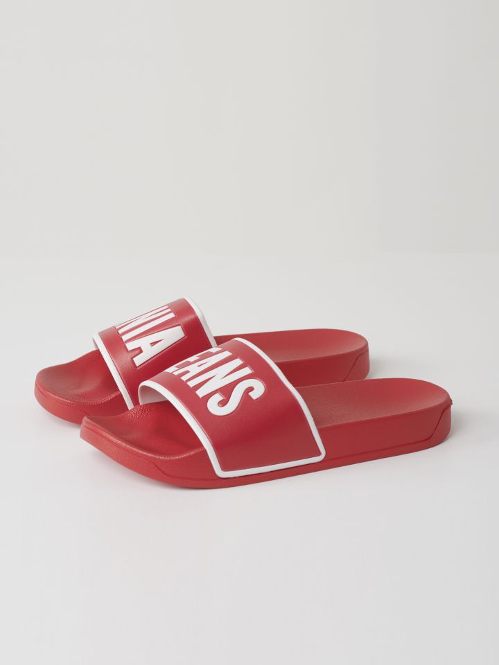 כפכפים עם הדפס לוגו