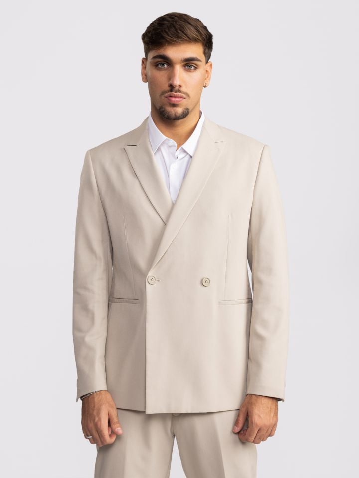 גקט לגבר עם סגירה כפולה