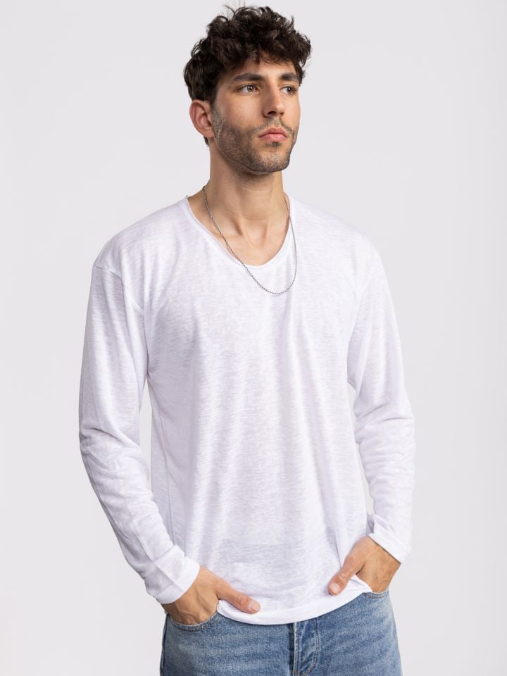 חולצת טי שירט לגבר עם תפר בגב