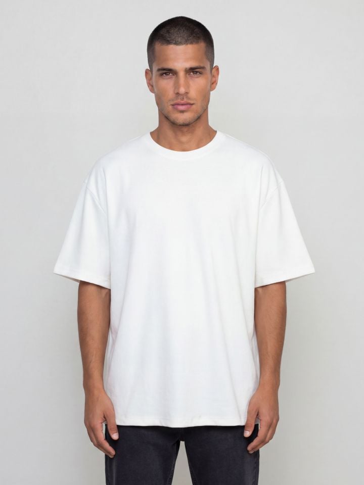 טישרט טקסטורלית לגבר