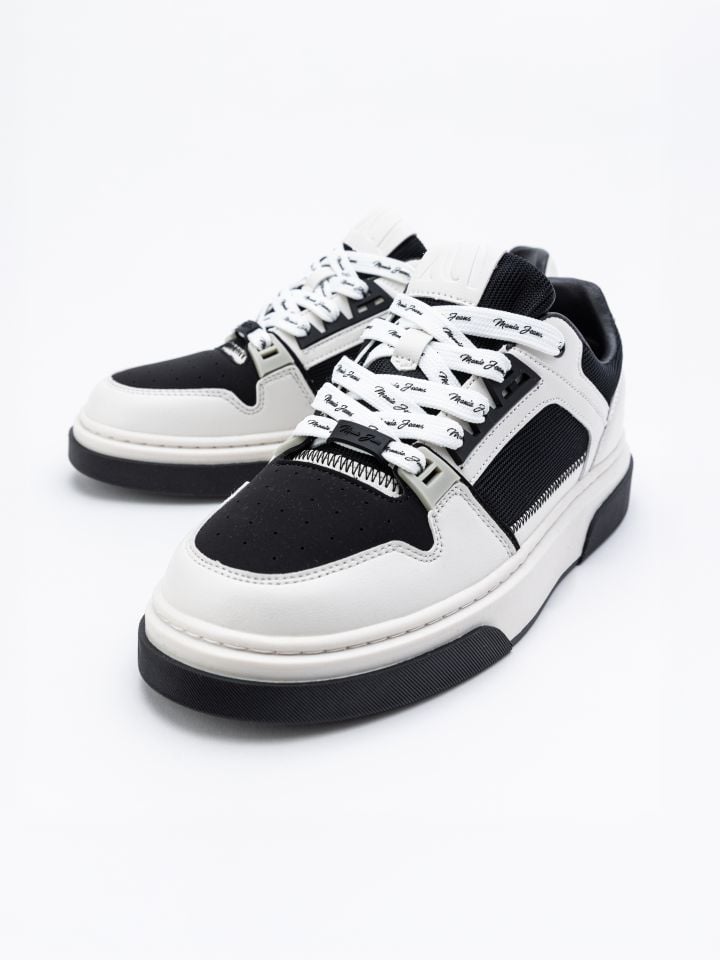 סניקרס לגבר משולבות עם שרוכים מודפסים