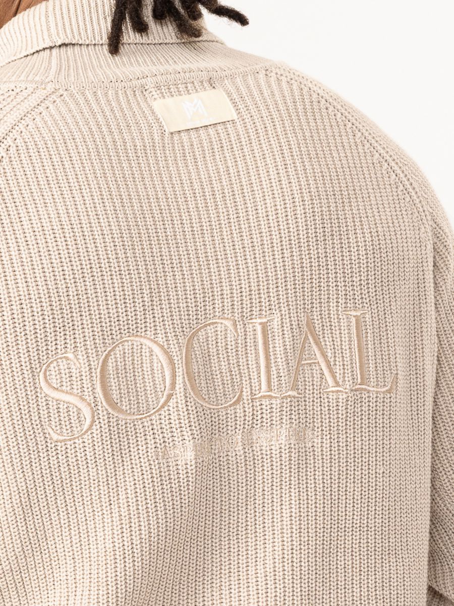 סריג SOCIAL