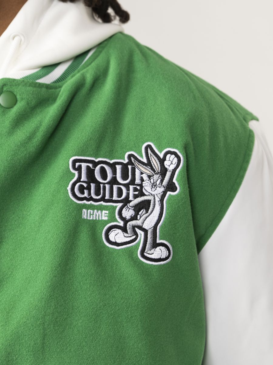 ג’קט בומבר לגבר LOONEY TUNES TOUR GUIDES