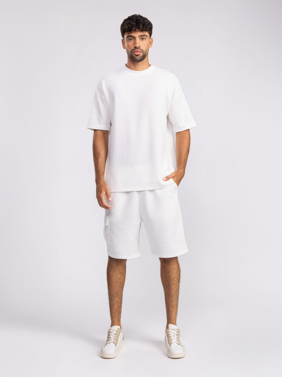 מכנסי ברמודה לגבר עם טקסטורה