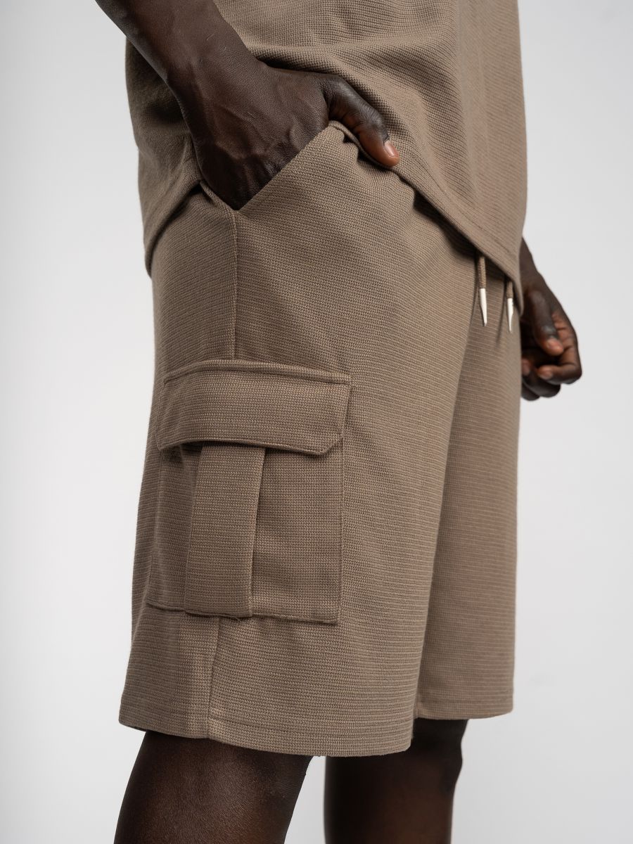 מכנסי ברמודה לגבר עם טקסטורה