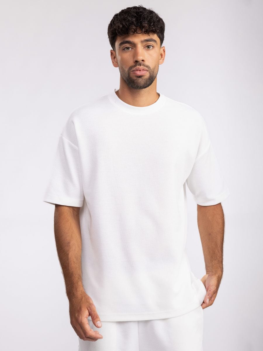 חולצת טי שירט לגבר עם טקסטורה