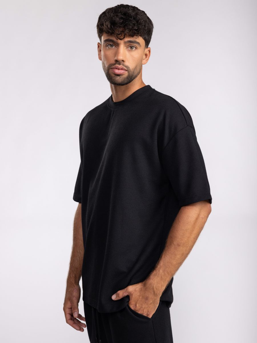 חולצת טי שירט לגבר עם טקסטורה