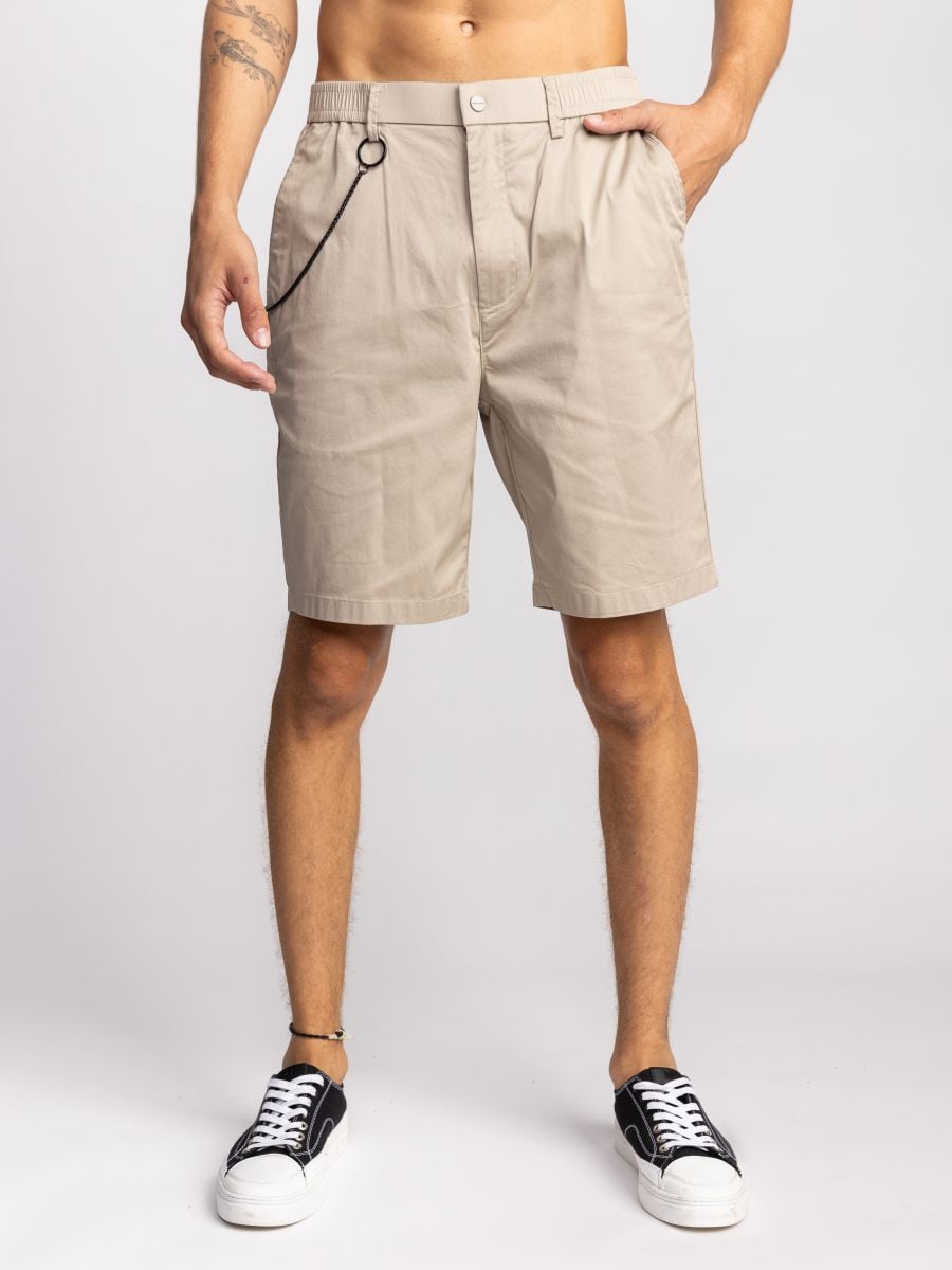 ברמודה לגבר עם שרשרת