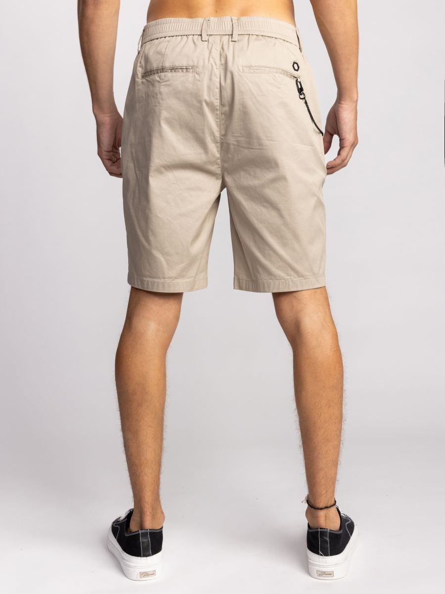 ברמודה לגבר עם שרשרת