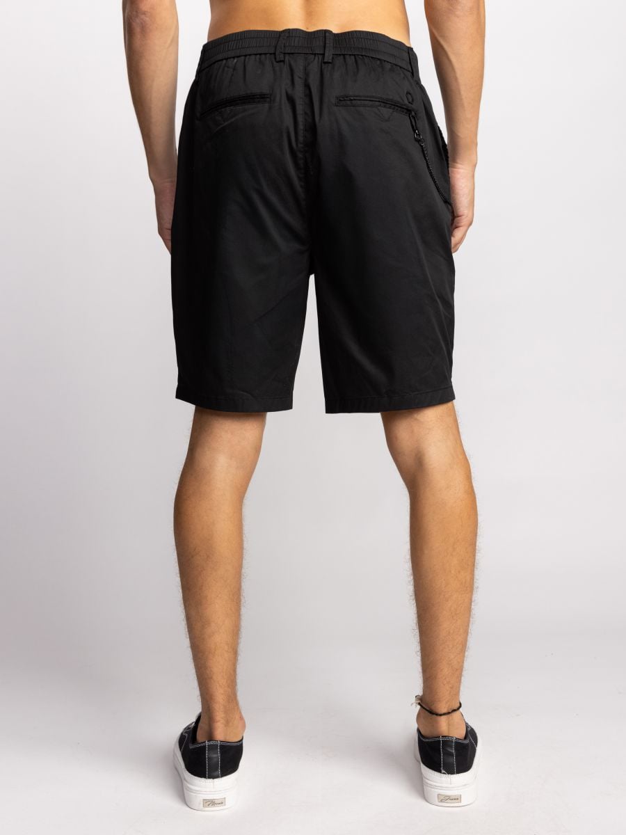 ברמודה לגבר עם שרשרת