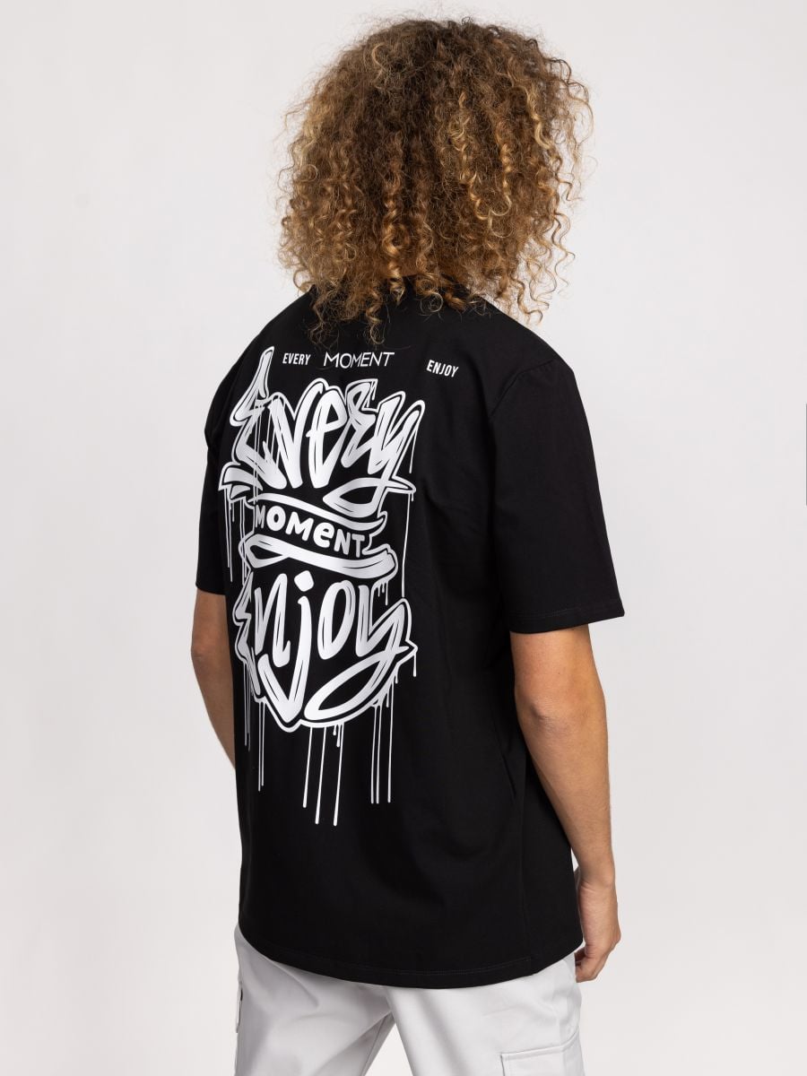 טישרט לגבר MOMENT