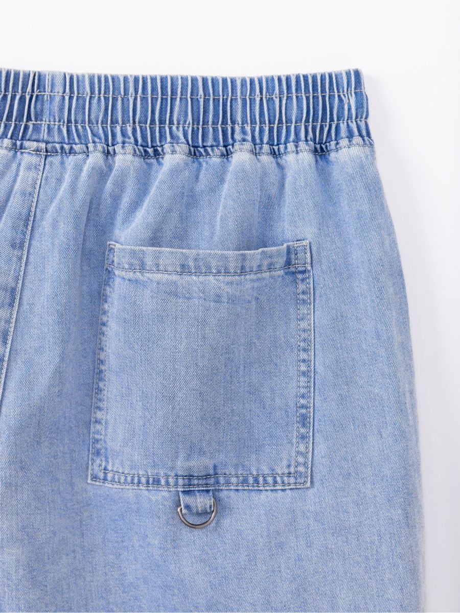 מכנסיים קצרים לגבר ריזורט CREATIVE