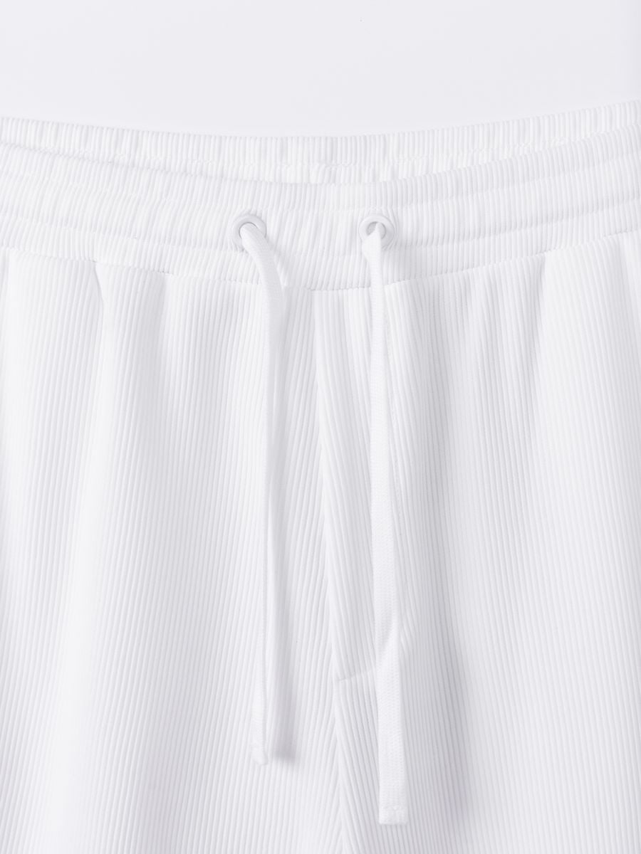 מכנסיים קצרים לגבר בד ריב טקסטורלי