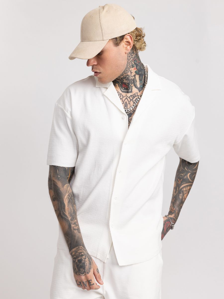 חולצת ריזורט לגבר עם טקסטורה