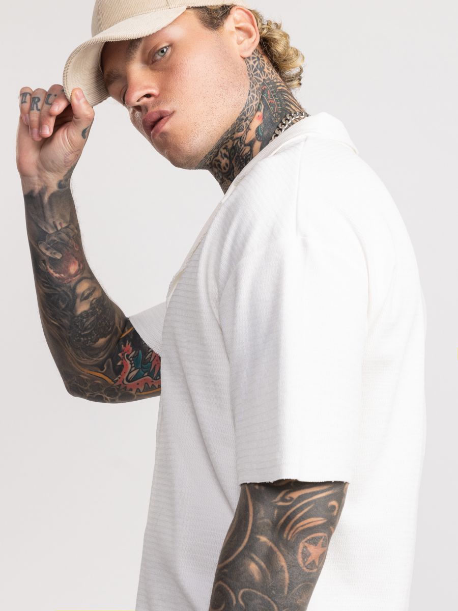 חולצת ריזורט לגבר עם טקסטורה