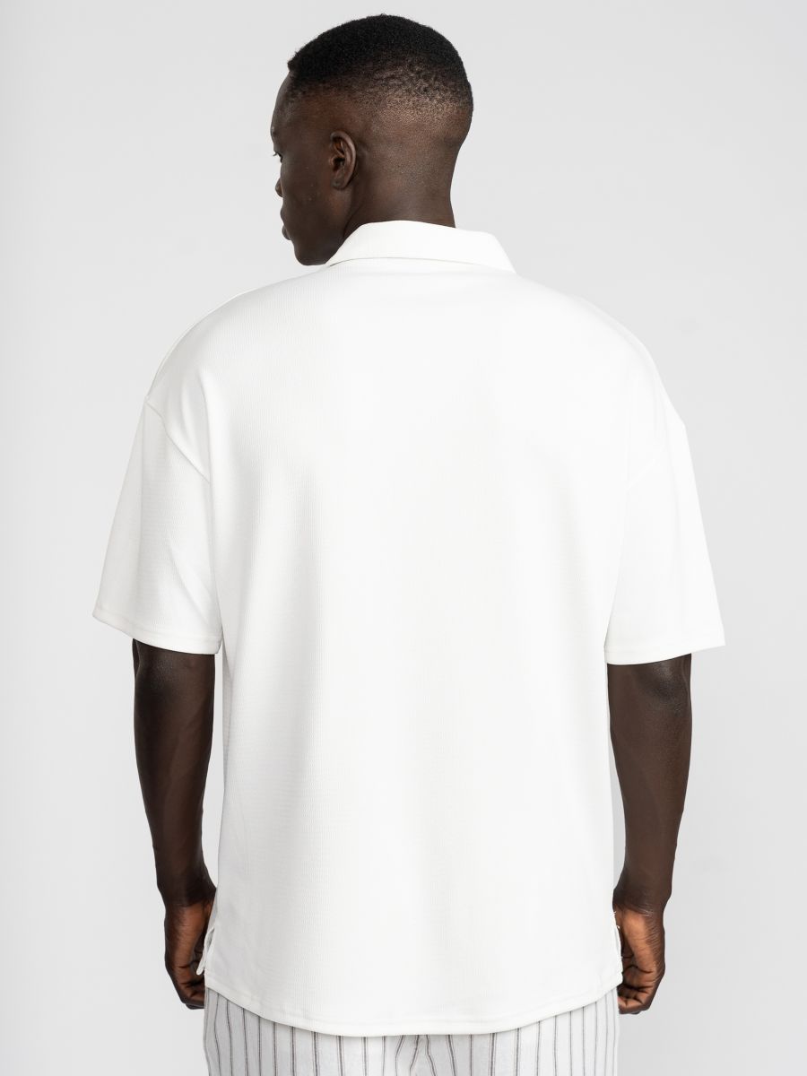 חולצת ריזורט עם טקסטורה