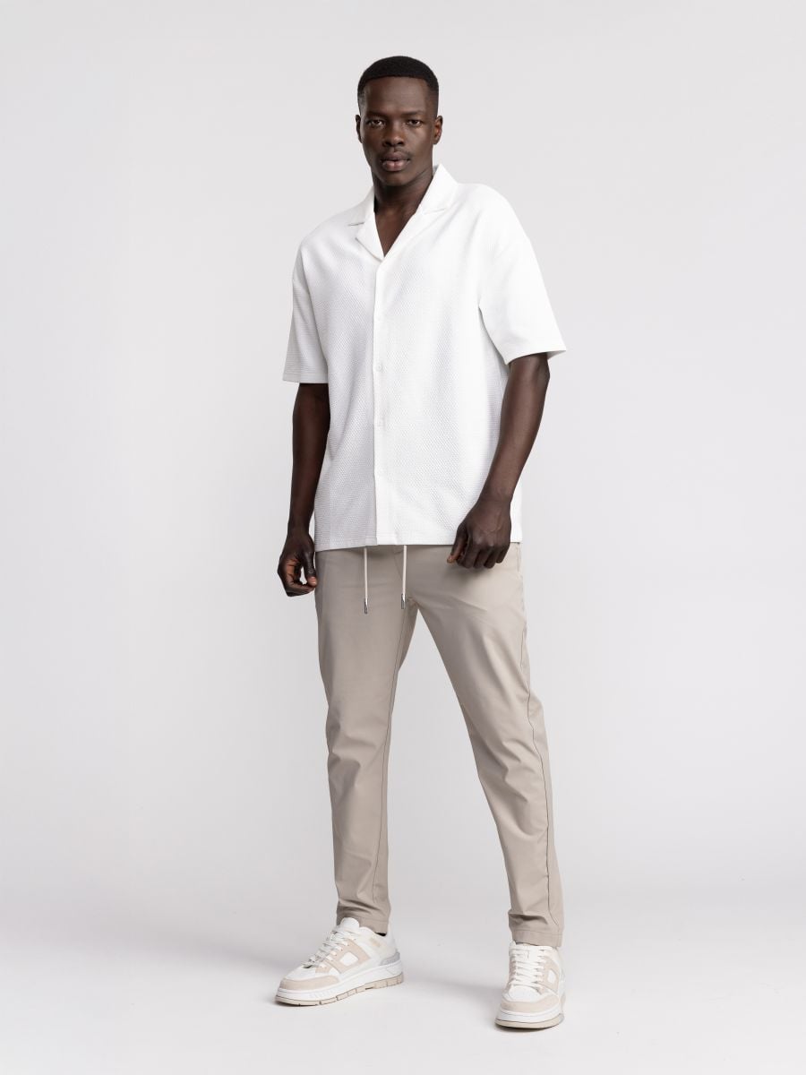 חולצת ריזורט מכופתרת טקסטורה