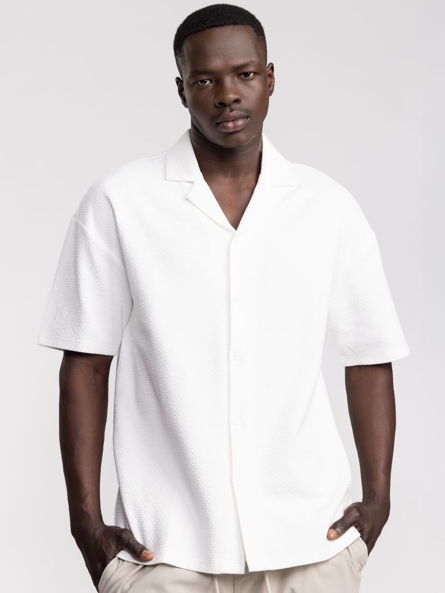 חולצת ריזורט מכופתרת טקסטורה