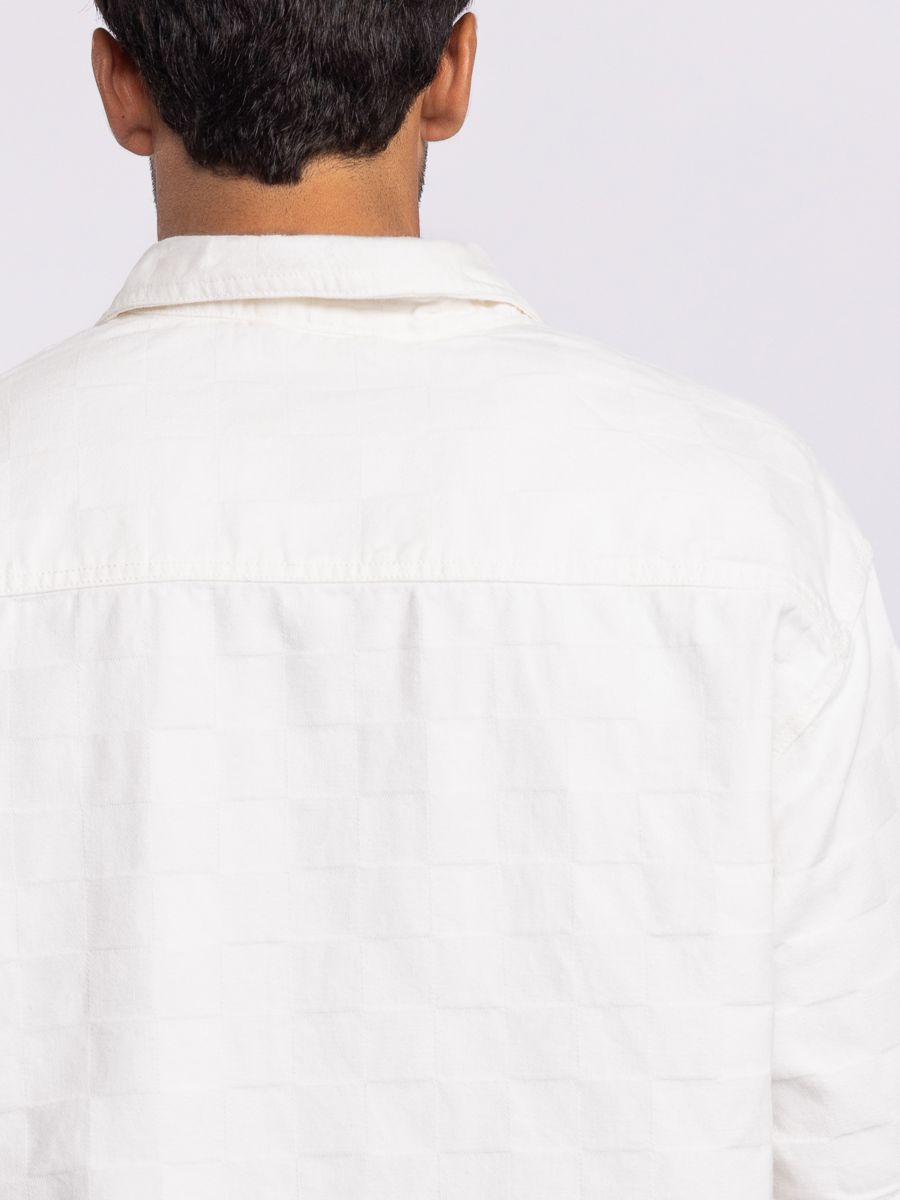 חולצת ריזורט קצרה לגבר עם טקסטורה משובצת