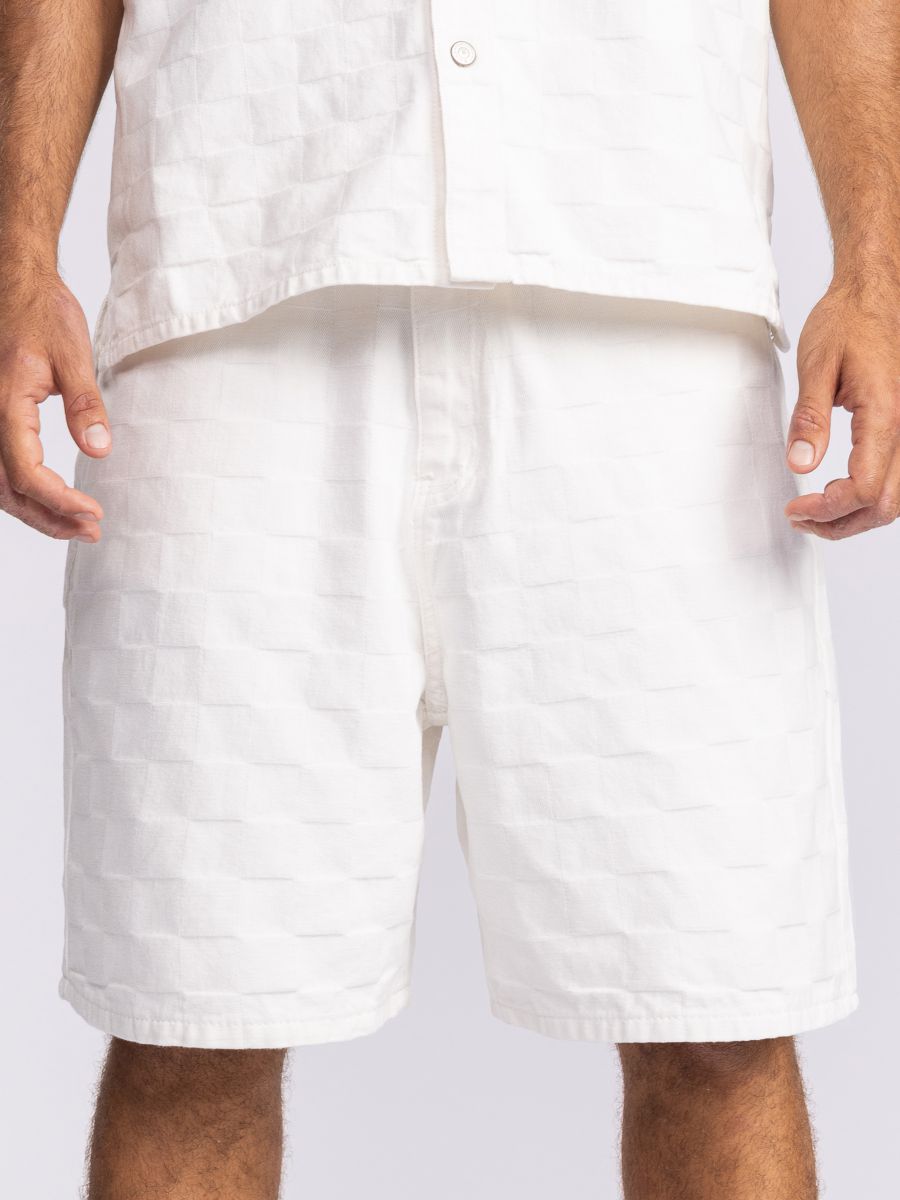 מכנסי ריזורט קצרים לגבר עם טקסטורה משובצת