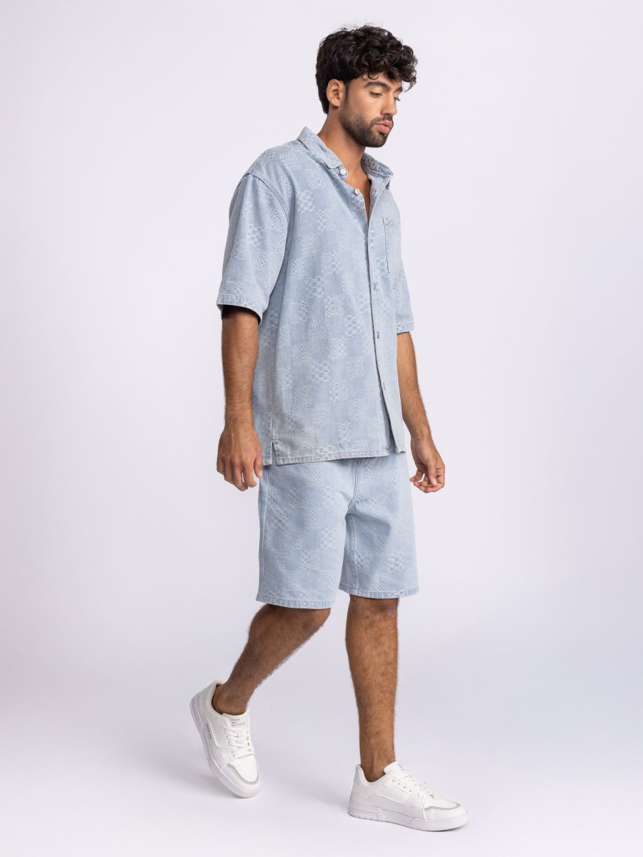 חולצת דנים לגבר טקסטורלית עם כפתורים