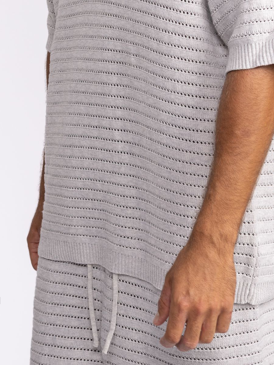 חולצת פולו סרוגה לגבר בטקסטורה קווית