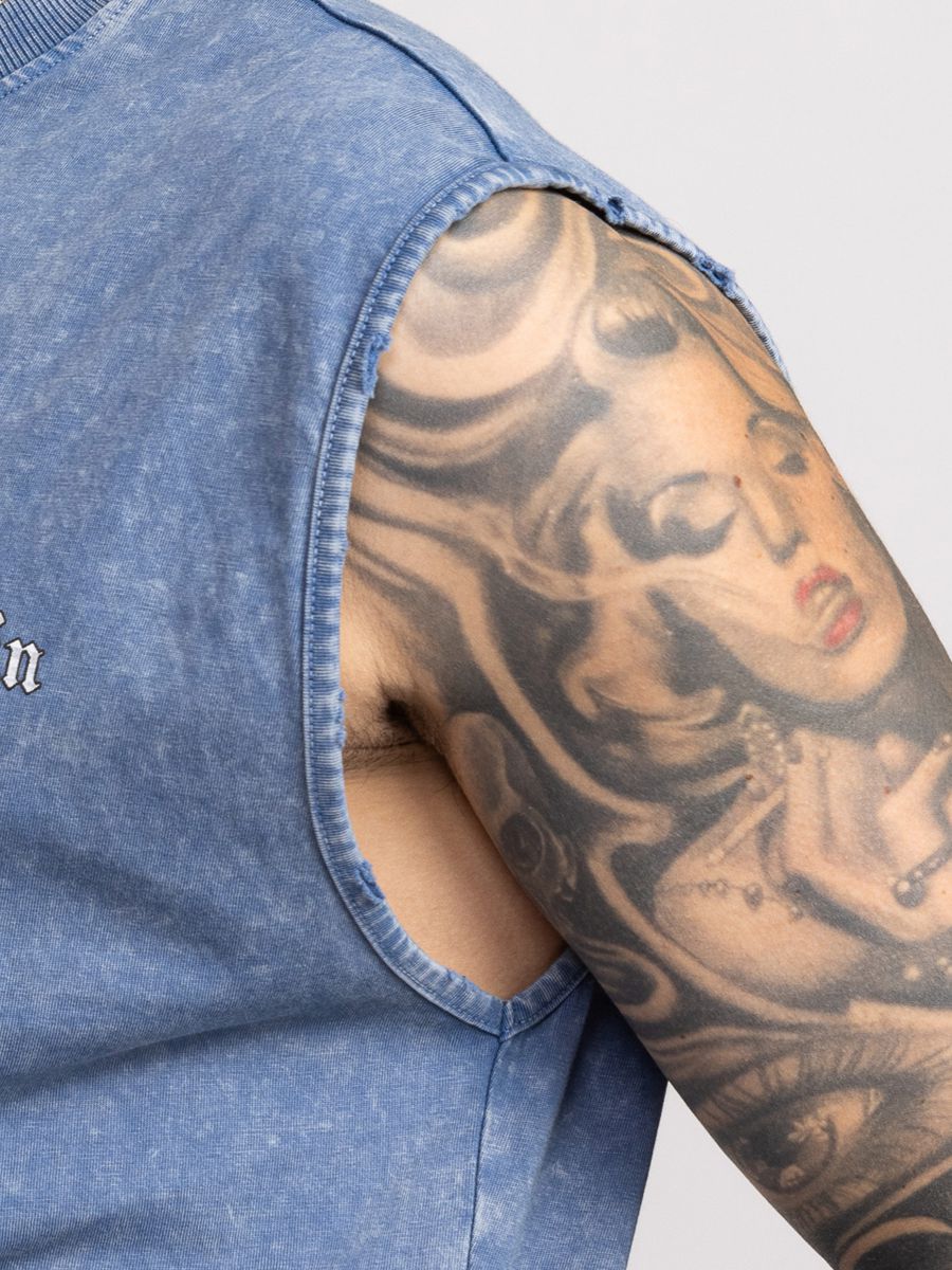 גופיה לגבר ללא שרוול