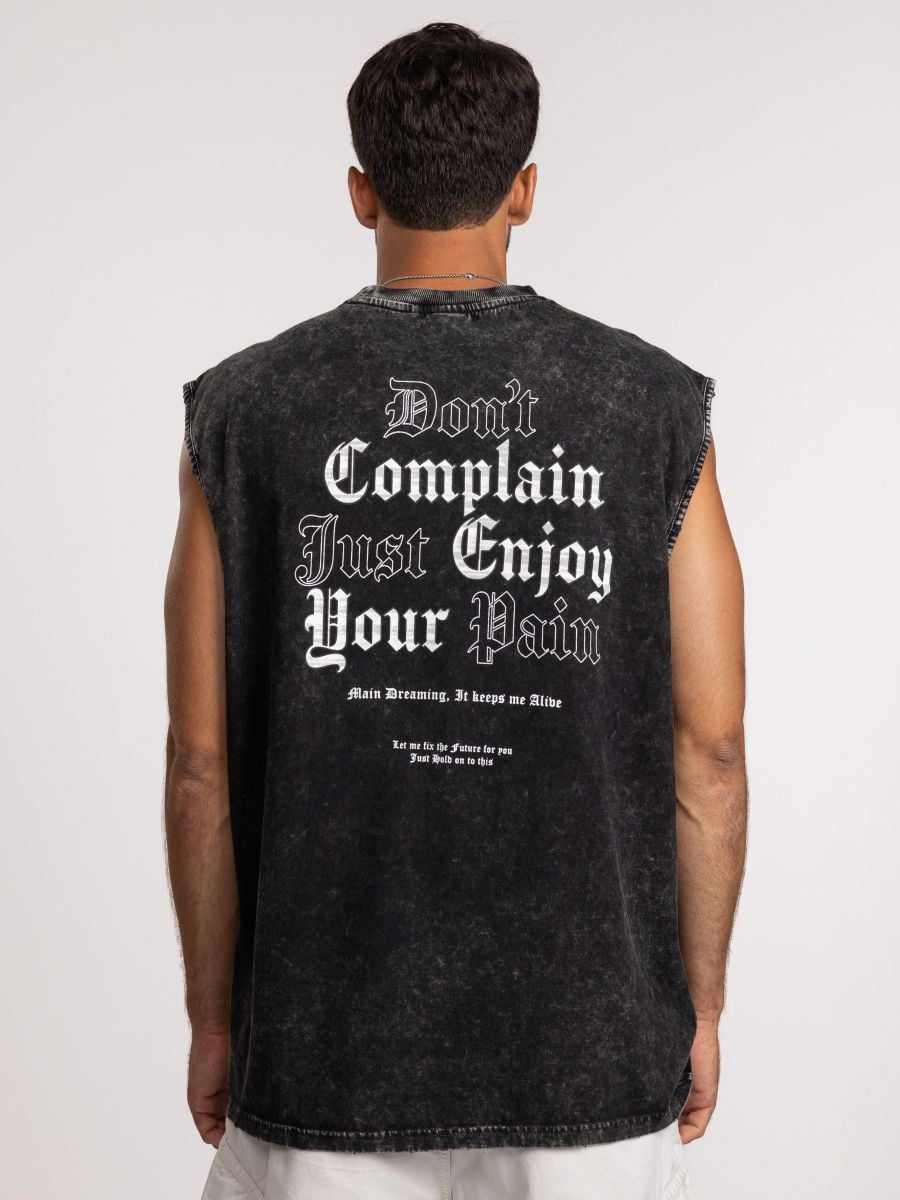 גופיה לגבר ללא שרוול