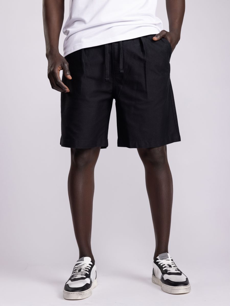 מכנסי ברמודה לגבר עם כיסים וכיווץ במותן