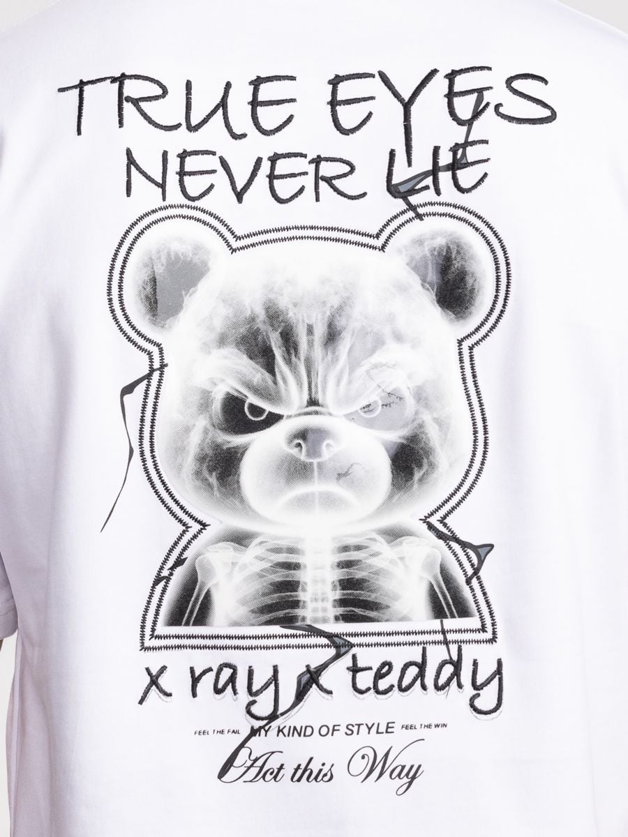 חולצת טישירט לגבר אוברסייז TRUE EYES