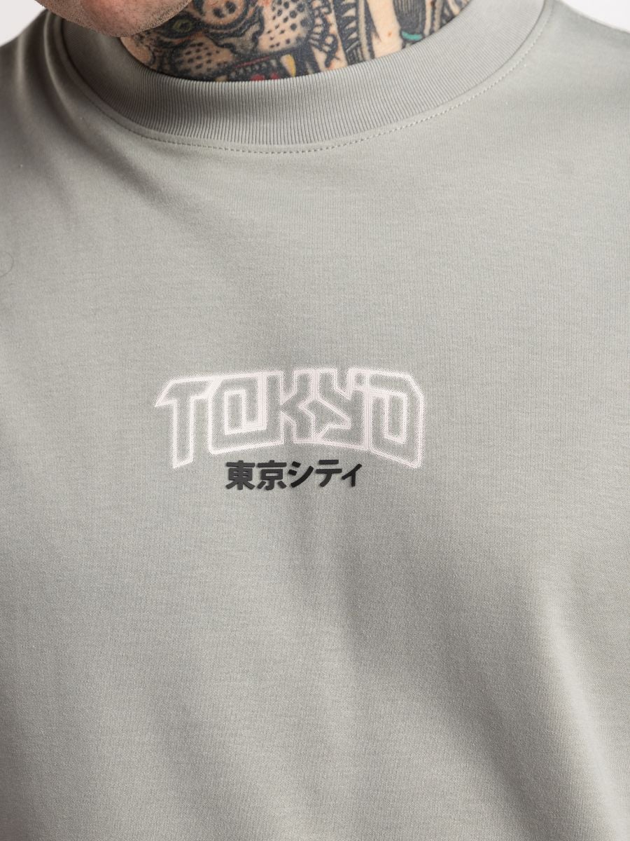 טי שירט אובר סייז TOKYO