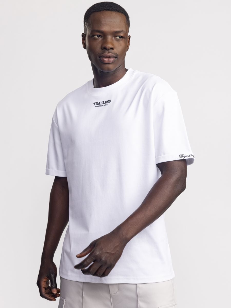 חולצת טי שירט לגבר TIMELESS