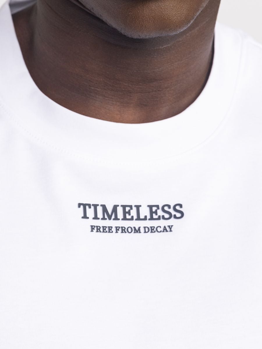 חולצת טי שירט לגבר TIMELESS