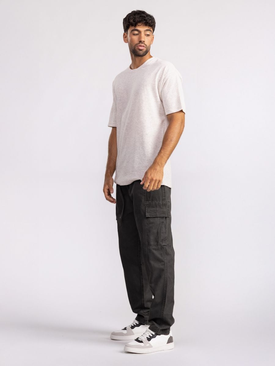 חולצת טי שירט לגבר שקפקפה צווארון עגול