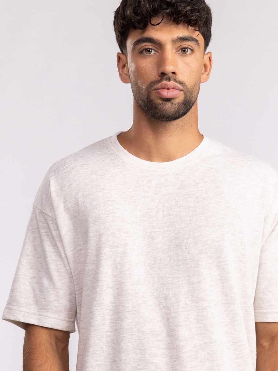 חולצת טי שירט לגבר שקפקפה צווארון עגול