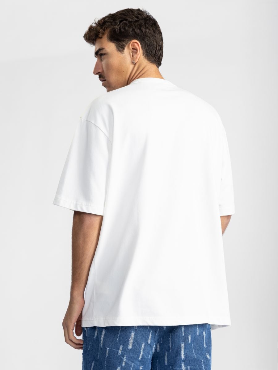 חולצת טי שירט משוחררת לגבר