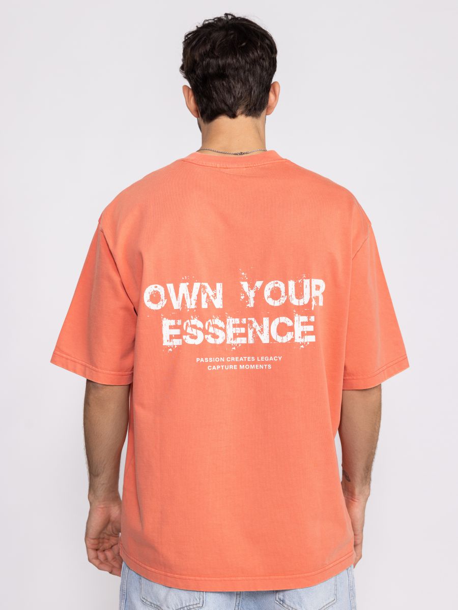 טי אוברסייז לגבר OWN YOUR ESSENCE