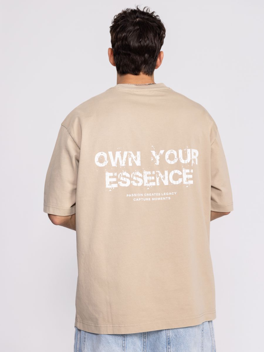 טי אוברסייז לגבר OWN YOUR ESSENCE