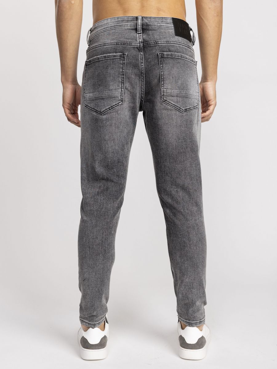 מכנסי ג’ינס לגבר בגזרת SUPER SKINNY
