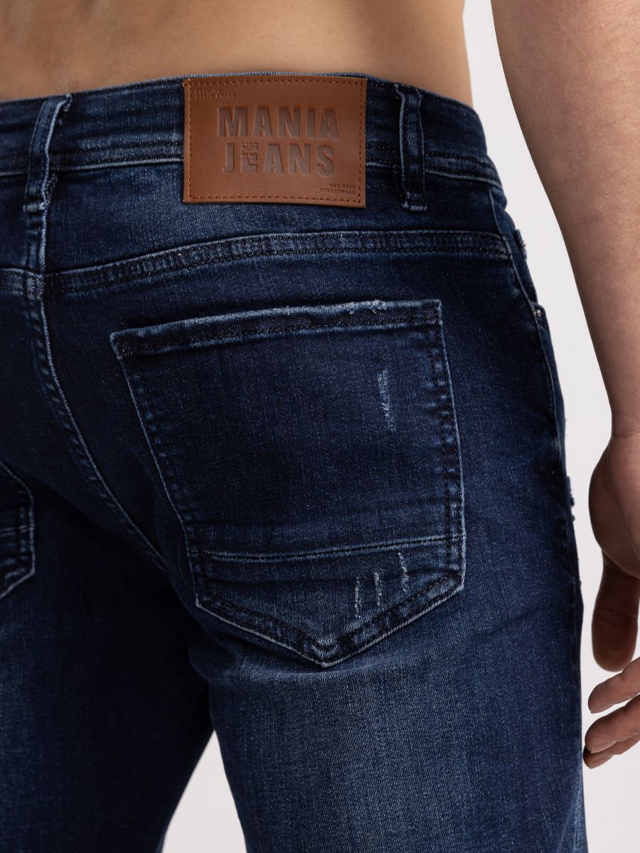 מכנסי ג’ינס לגבר בגזרת SUPER SKINNY