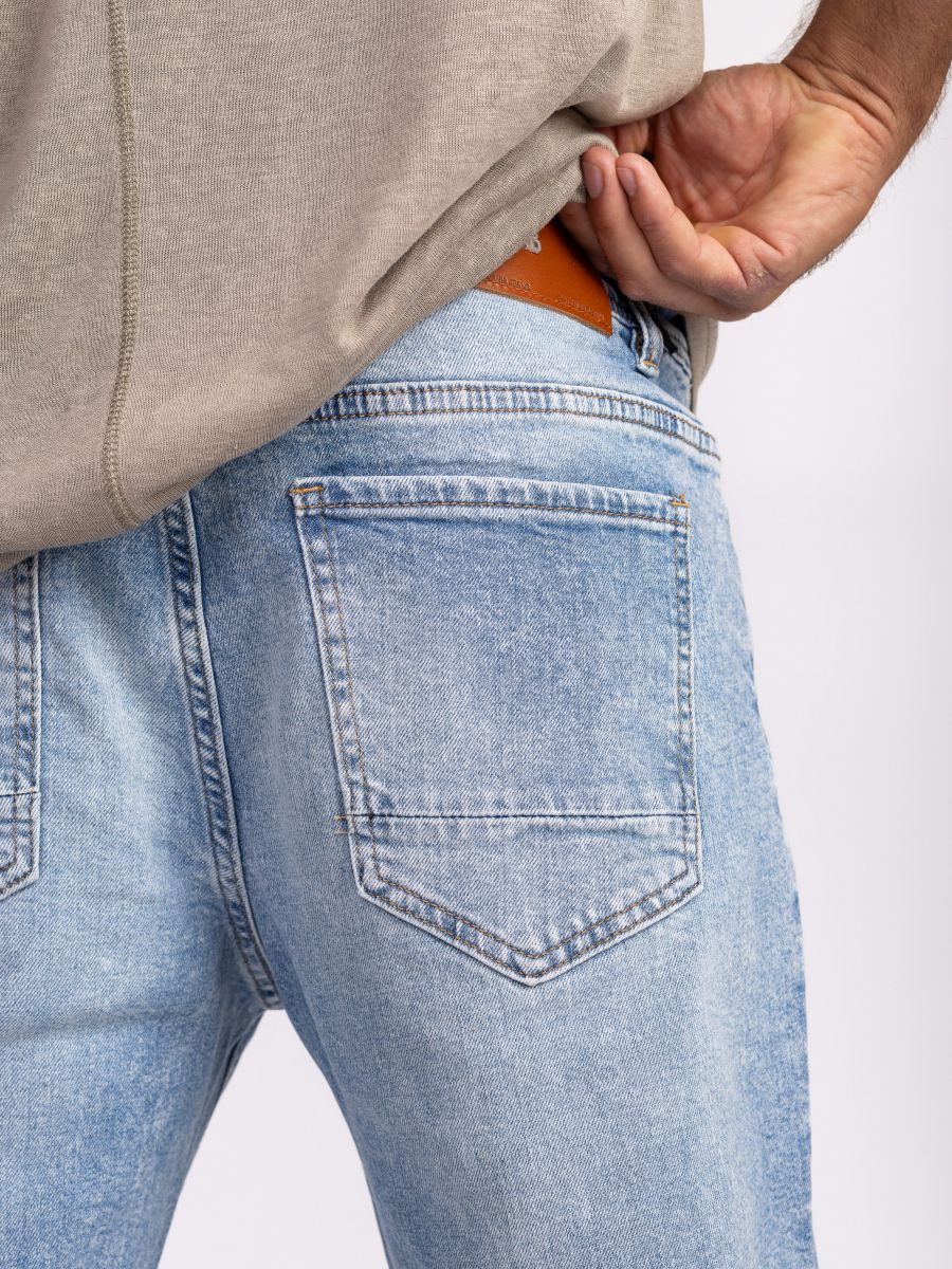 ג’’ינס סקיני משופשף עם קרעים